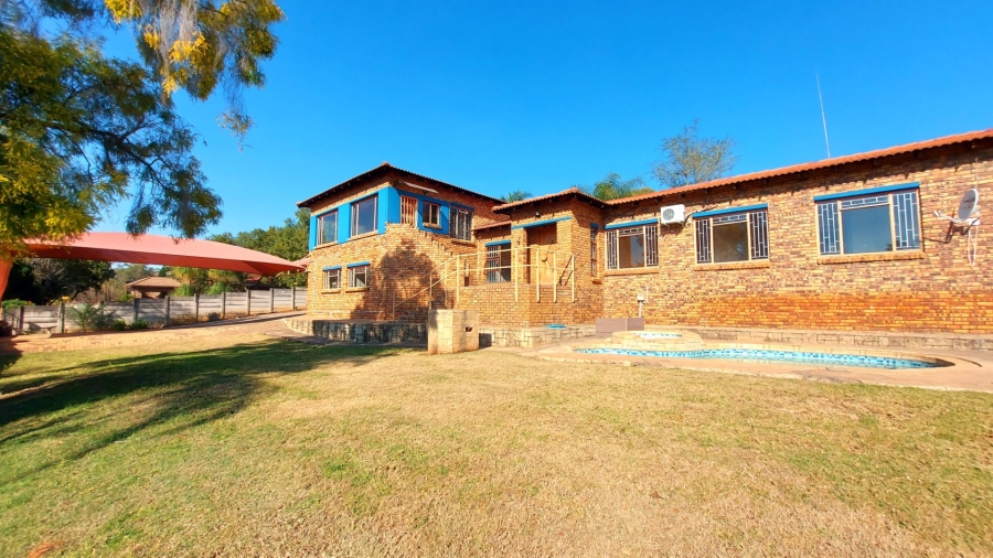 6 Bedroom Property for Sale in Ifafi North West